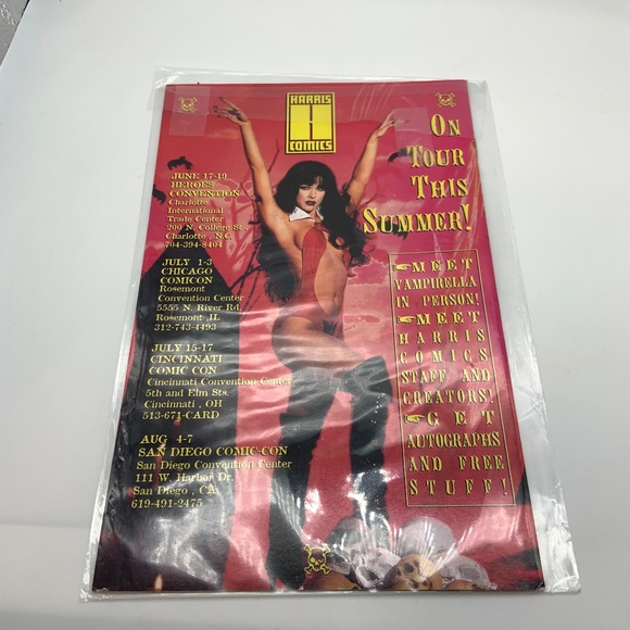 Vintage 90s Vengeance of Vampirella Comic Books Good Condition- Set of 6! - Picture 7 of 16